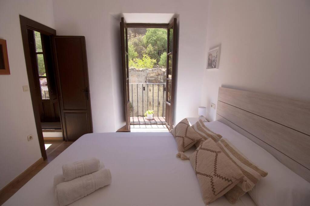 Alhambra Enamora 1 -Paseo De Los Tristes View 1 -C 格拉纳达 外观 照片